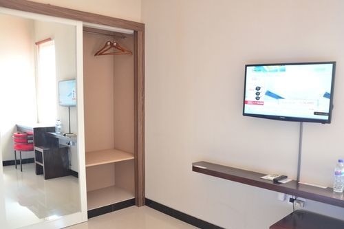 Chiaro Hotel Syariah Сидоарджо Экстерьер фото